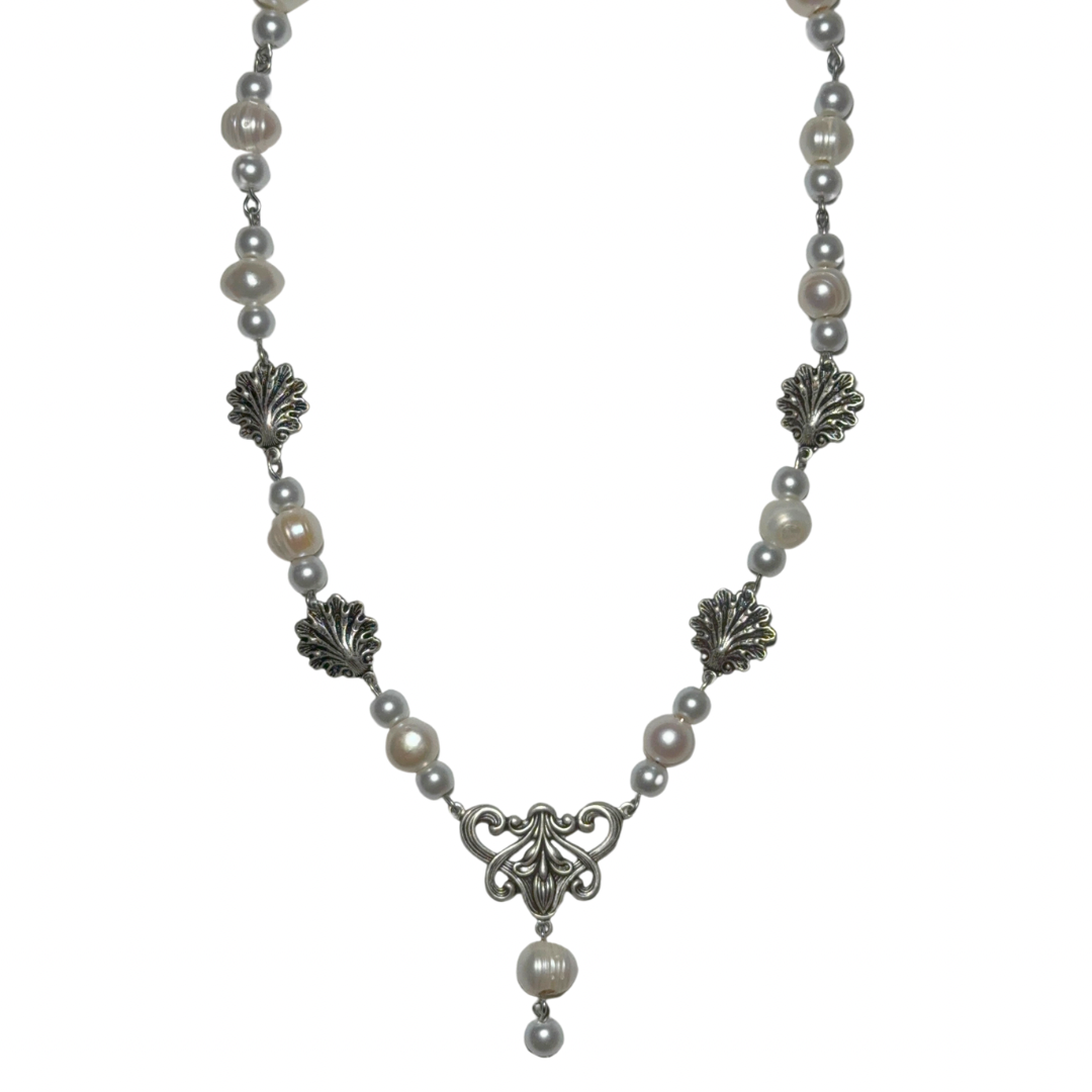 Pearl drop necklace
